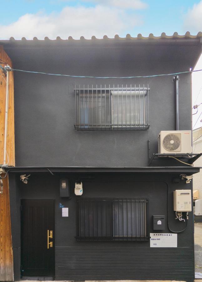 星夜屋: 1-Minute from Hanazono Station, Newly Renovated Osaka Exterior photo